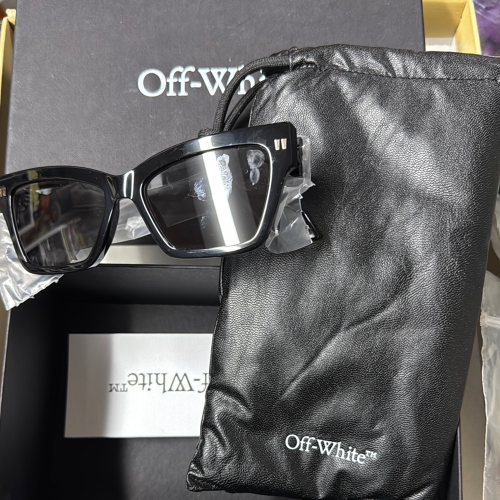 Off-White Black Rectangular Sunglasses - image 4